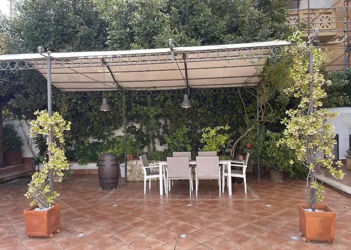 Villa Delle Magnolie Quite Place Next To The Sea